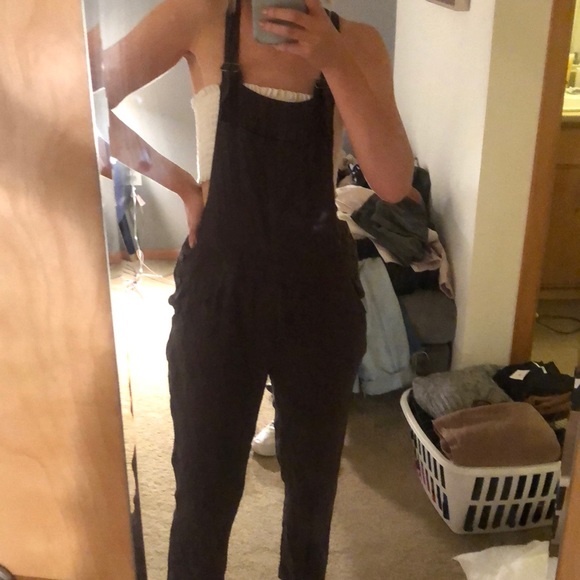 Aritzia Dresses & Skirts - Olive Aritzia overalls